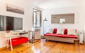 Studio In The Heart Of Alfama! Super Central!