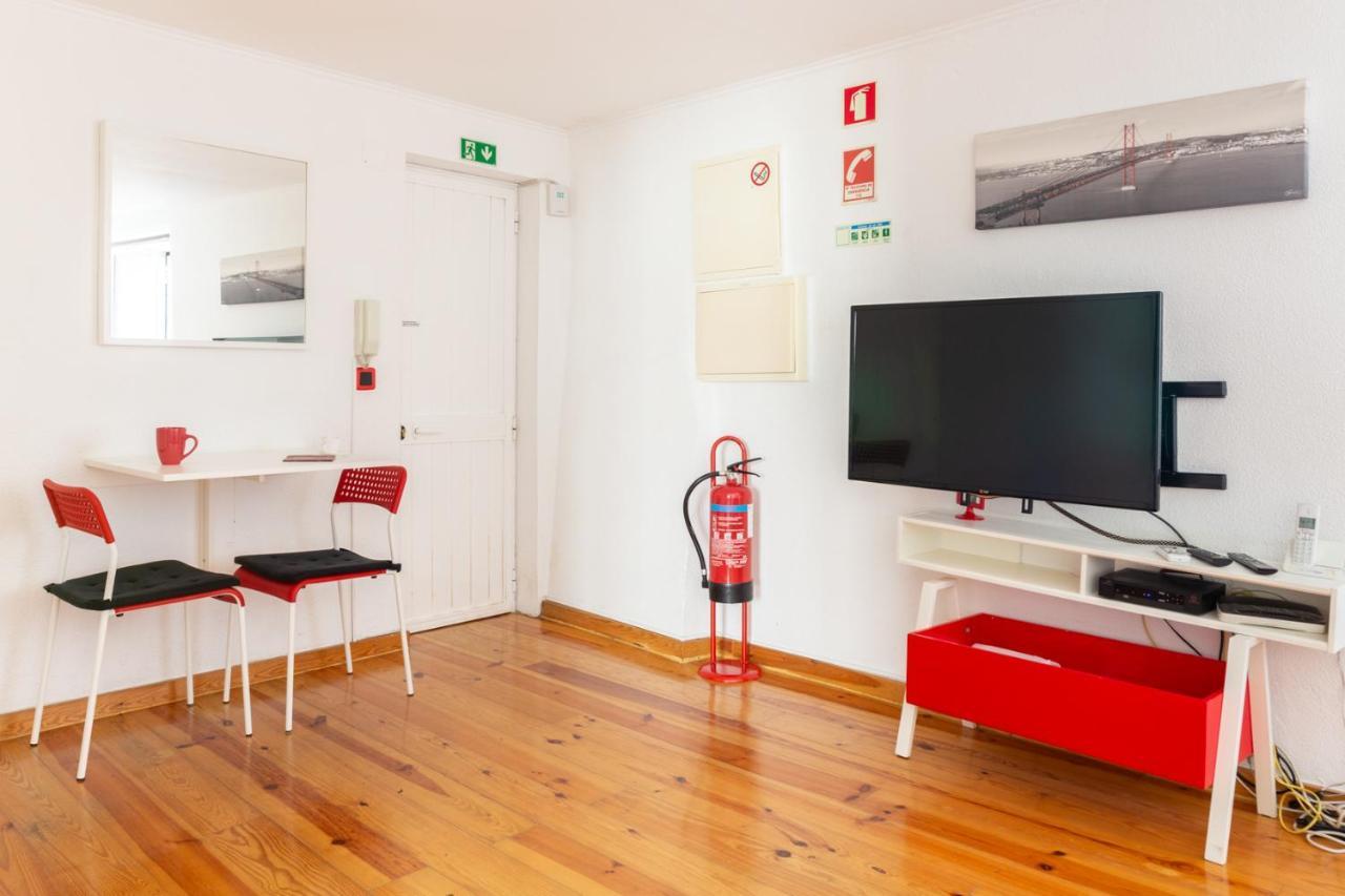 Studio In The Heart Of Alfama! Super Central! Lisbon Exterior photo